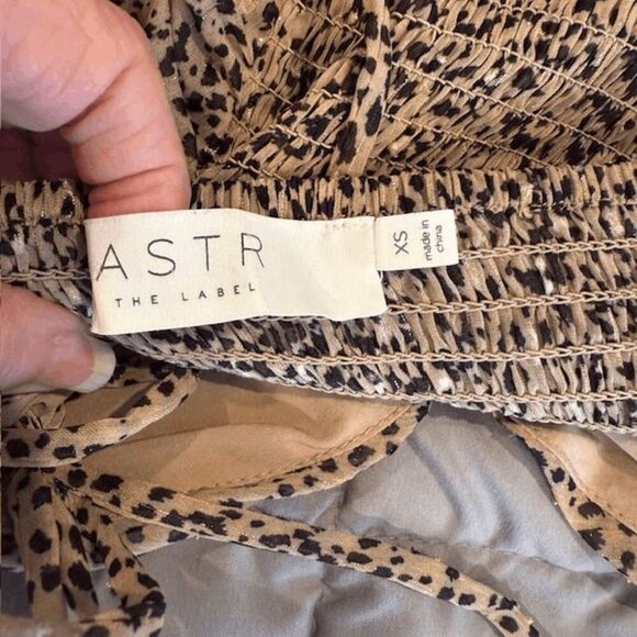 Astr The Label Colima Top Taupe Black Animal Leopard Print Elastic Back Size XS - Picture 7 of 12
